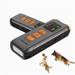 دستگاه ضد پاس سگ یا دورکننده حیوانات مناسب برای سگ و گربه Ultrasonic K10 دو کاناله بردموثر ۱۰تا۱۵ متر